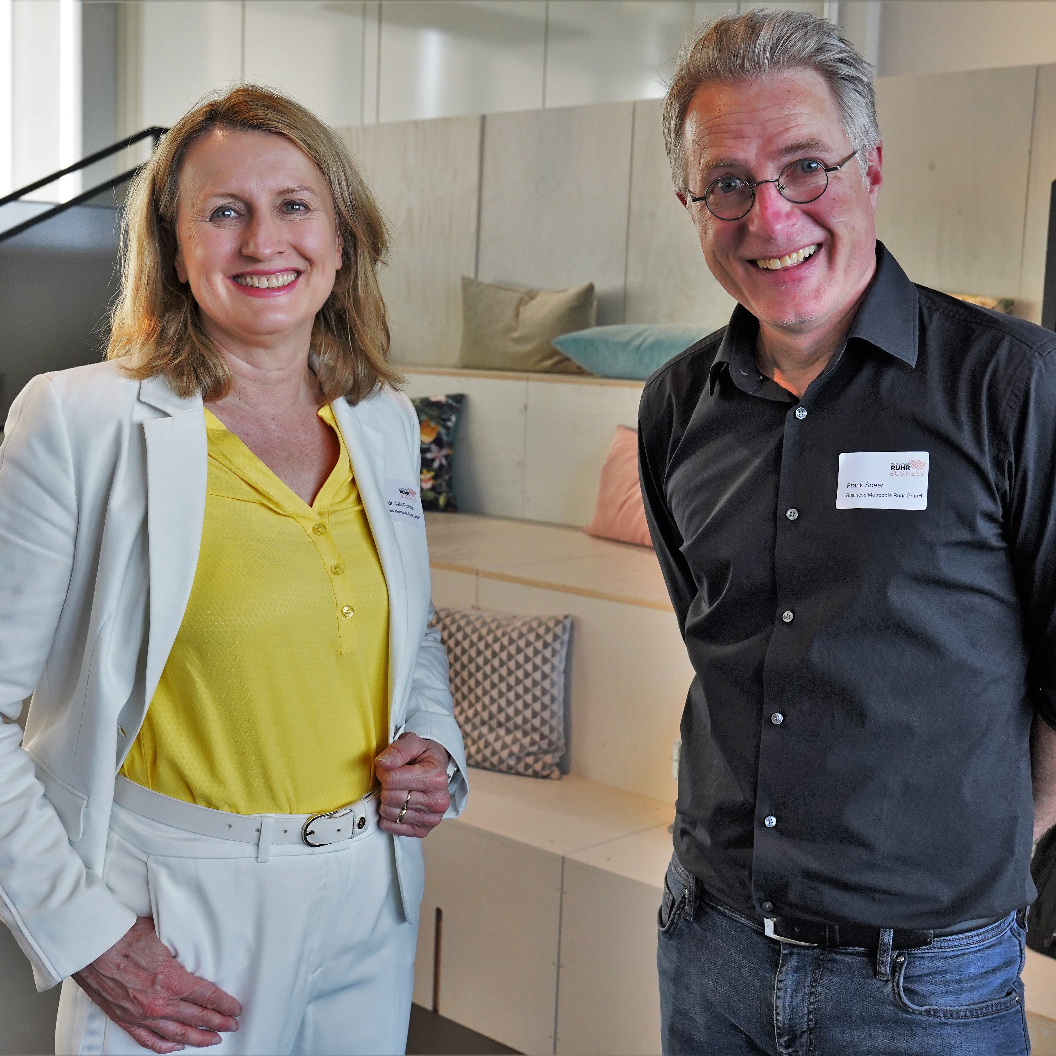 Julia Frohne mit Frank Speer reden über die internationalen Aktivitäten der Business Metropole Ruhr